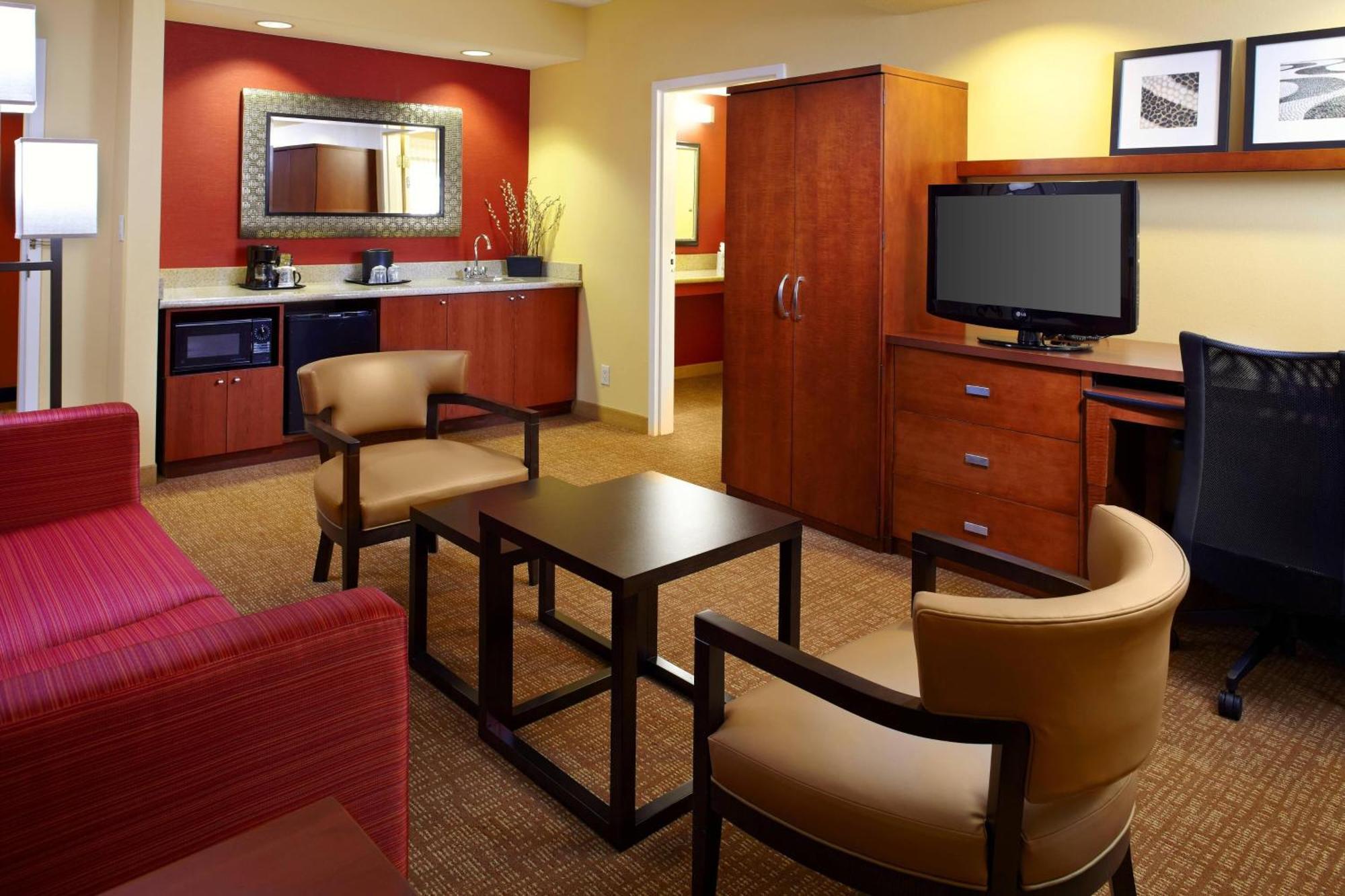 คอร์ตยาร์ด แทมปา โอลด์สมาร์ Hotel ภายนอก รูปภาพ