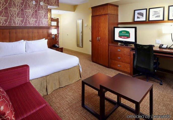 คอร์ตยาร์ด แทมปา โอลด์สมาร์ Hotel ภายนอก รูปภาพ